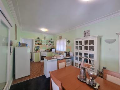 House For Sale - NSW - Gundagai - 2722 - First Home Buyers & Investors  (Image 2)