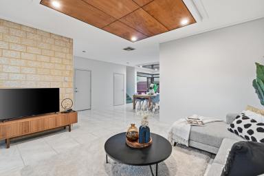 Townhouse For Sale - WA - Belmont - 6104 - Spacious Family Living in a Convenient Central Location  (Image 2)