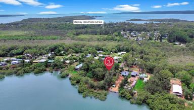 Residential Block For Sale - QLD - Macleay Island - 4184 - Prime 1239m² Waterfront Block!  (Image 2)
