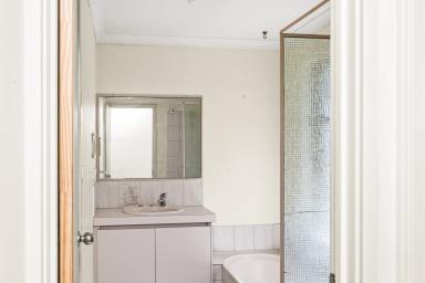 Villa Auction - WA - Bicton - 6157 - Well-placed residence with ample opportunity throughout. (Image 2)