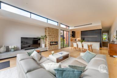 House For Sale - VIC - Mornington - 3931 - Light Filled Luxury in a Premier Lifestyle Pocket  (Image 2)