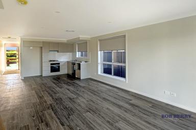 House Leased - NSW - Dubbo - 2830 - BRAND NEW HOME in SOUTHLAKES ESTATE  (Image 2)