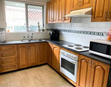 Unit For Lease - NSW - Taree - 2430 - Don't Miss This One (Image 2)