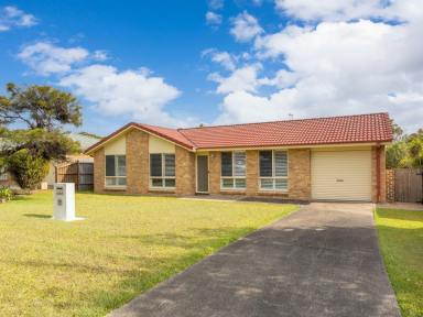 House Sold - NSW - Wallabi Point - 2430 - BACKING ONTO RESERVE AND CLOSE TO THE BEACH  (Image 2)