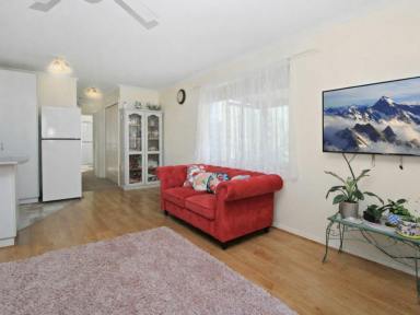 Unit For Sale - VIC - Johnsonville - 3902 - DOWNSIZE TO LEALOW LIFESTYLE PARK LIFE  (Image 2)