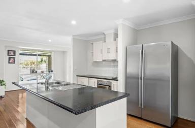 House For Sale - WA - Heathridge - 6027 - DUAL DWELLING PROPERTY (Image 2)