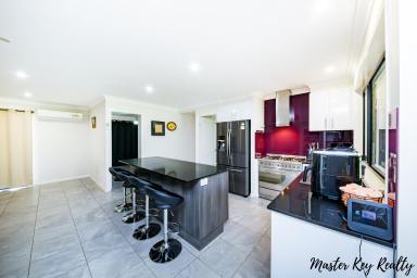 Lifestyle For Sale - QLD - Kingaroy - 4610 - Executive Acreage Living Without Compromise  (Image 2)