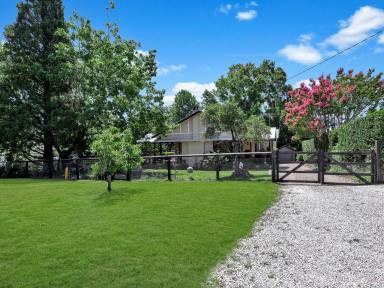 House For Sale - NSW - Bundanoon - 2578 - Nostalgic Charm & Beauty  (Image 2)