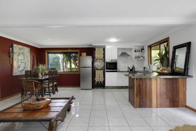 House For Sale - QLD - Macleay Island - 4184 - Island Living with Water Views – Spacious Family Home  (Image 2)