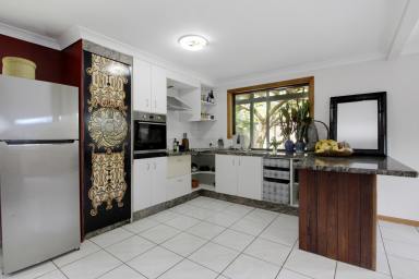 House For Sale - QLD - Macleay Island - 4184 - Island Living with Water Views – Spacious Family Home  (Image 2)