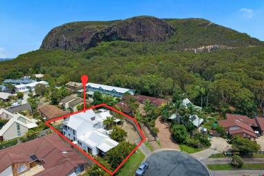 House For Sale - QLD - Mount Coolum - 4573 - Modern Two-Storey Townhouse with Mountain Views in Sought-After Mount Coolum (Image 2)