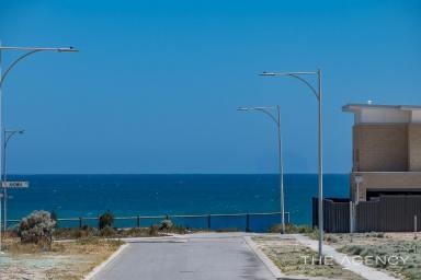 House For Sale - WA - Jindalee - 6036 - Coastal Living At It's Best  (Image 2)