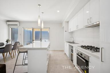 Villa For Sale - WA - Warwick - 6024 - Stylish, Spacious & Designed for Living  (Image 2)