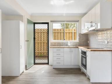 Unit For Lease - VIC - Bairnsdale - 3875 - FRESHLY RENOVATED AND READY TO MOVE IN!  (Image 2)