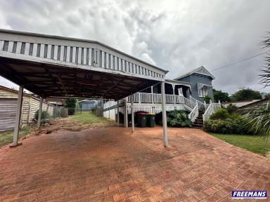 House Leased - QLD - Kingaroy - 4610 - Classic Queenslander with Pool on Hospital Hill  (Image 2)