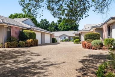 Unit For Sale - QLD - Newtown - 4350 - Modern, Low-Maintenance Living in the Heart of Newtown (Image 2)