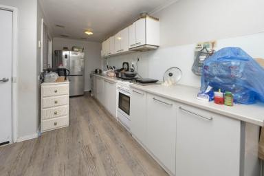 House For Sale - VIC - Swan Hill - 3585 - Great Investment Opportunity with Corner Position  (Image 2)