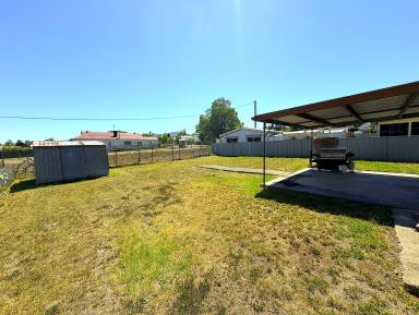 House For Sale - NSW - Werris Creek - 2341 - BUDGET PRICED RENOVATOR  (Image 2)