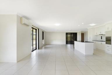 House For Lease - QLD - Highfields - 4352 - Beautiful Low-Set Modern Brick Home in Highfields  (Image 2)
