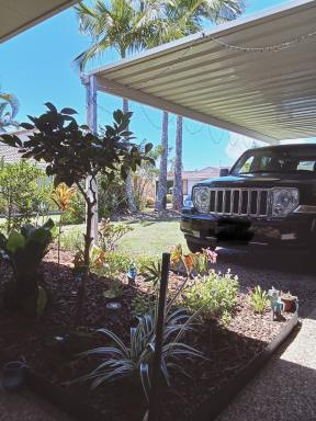 Unit For Sale - QLD - Labrador - 4215 - HIDDEN GEM! (Image 2)