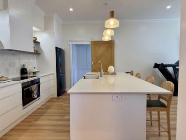 House For Sale - NSW - Moree - 2400 - Beautiful, Completely Renovated Home - Out of Flood!  (Image 2)