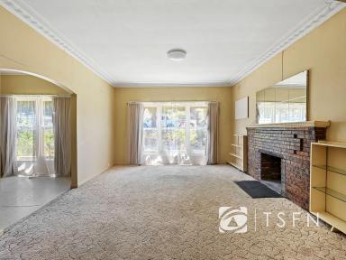 House For Sale - VIC - Bendigo - 3550 - Prime Blue-Chip Inner-City Position  (Image 2)