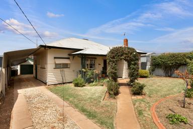 House For Sale - VIC - Mildura - 3500 - Charming CBD-Adjacent Investment Opportunity  (Image 2)