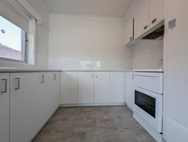 House For Lease - VIC - Kerang - 3579 - Comfortable and Convenient Brick Veneer Home  (Image 2)