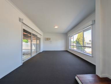 House For Lease - VIC - Kerang - 3579 - Comfortable and Convenient Brick Veneer Home  (Image 2)