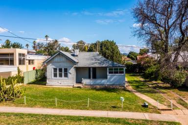 House Auction - NSW - Mudgee - 2850 - A LOCATION THAT SPEAKS FOR ITSELF  (Image 2)