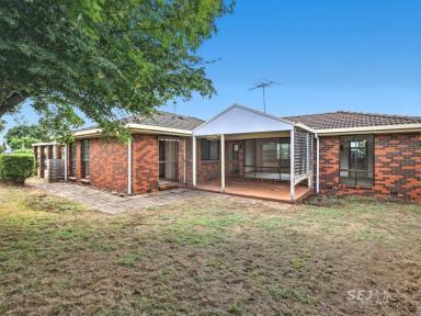 House For Sale - VIC - Leongatha - 3953 - Solid home in ideal location  (Image 2)