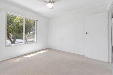 House For Lease - SA - Berri - 5343 - For lease (Image 2)