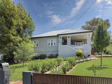House For Sale - NSW - Young - 2594 - Beautifully Updated Character Home in Central Young  (Image 2)