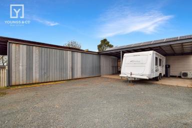 House For Sale - VIC - Undera - 3629 - OUT OF TOWN LIVING WITH GREAT SHEDDING  (Image 2)