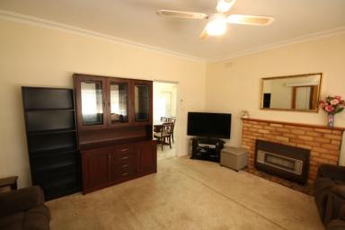 House For Sale - VIC - Rochester - 3561 - SOLID, FLOOD-FREE FAMILY HOME ON GENEROUS 764m² BLOCK  (Image 2)