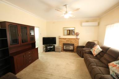 House For Sale - VIC - Rochester - 3561 - SOLID, FLOOD-FREE FAMILY HOME ON GENEROUS 764m² BLOCK  (Image 2)