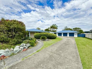 House For Lease - NSW - Old Bar - 2430 - Stunning Family Home with Granny Flat, Indoor Pool and Triple Garage  (Image 2)