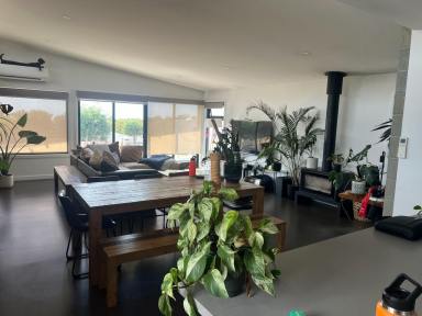 House For Sale - TAS - Heybridge - 7316 - Elegance at Eagle Sea (Image 2)