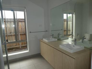 House For Lease - VIC - Eastwood - 3875 - FAMILY HOME IN EASTWOOD  (Image 2)