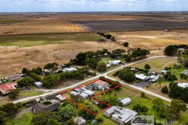 House For Sale - SA - Rendelsham - 5280 - Versatile Lifestyle Property on 2023m² with Exceptional Shedding & Options  (Image 2)