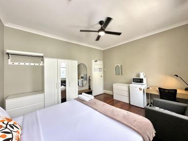 Flat For Lease - NSW - Haymarket - 2000 - Haymarket - Prime Sydney Location - Cnr George St and Central Station  (Image 2)