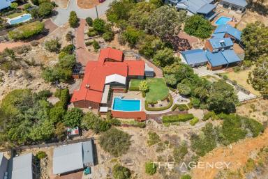House For Sale - WA - Lesmurdie - 6076 - Perth Hills Sanctuary with Sweeping City Views (Image 2)