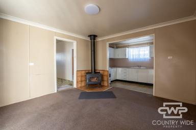 House For Sale - NSW - Emmaville - 2371 - Three Bedroom Home in the Heart of Emmaville (Image 2)