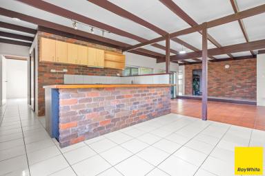 House Auction - QLD - Holloways Beach - 4878 - Deceased Estate - Must Be Sold! (Image 2)