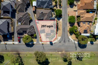 House For Sale - WA - Nollamara - 6061 - RARE PARKSIDE OPPORTUNITY!  (Image 2)