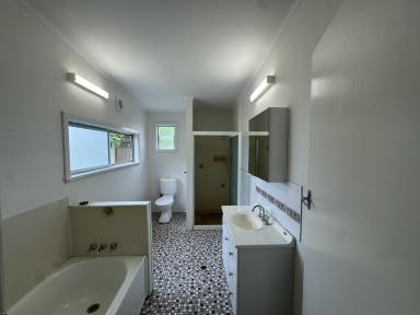 House For Lease - NSW - Grafton - 2460 - MODERN COTTAGE LIVING  (Image 2)