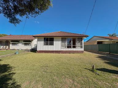 House For Sale - VIC - Swan Hill - 3585 - Quiet Court Living with Everyday Convenience  (Image 2)