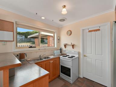 House For Sale - TAS - Swansea - 7190 - Low-Maintenance Living  (Image 2)