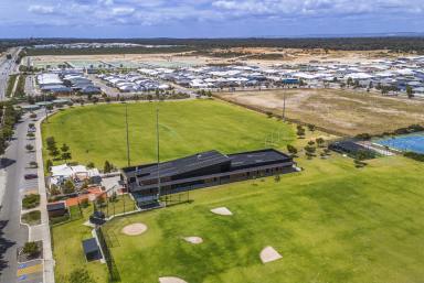 House For Sale - WA - Madora Bay - 6210 - SEASIDE MADORA BAY!! (Image 2)