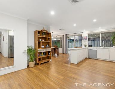House For Sale - WA - Maddington - 6109 - 4 STUNNING BEDROOM FAMILY HOME-MOVE IN READY- IN A QUIET CULDESAC  (Image 2)